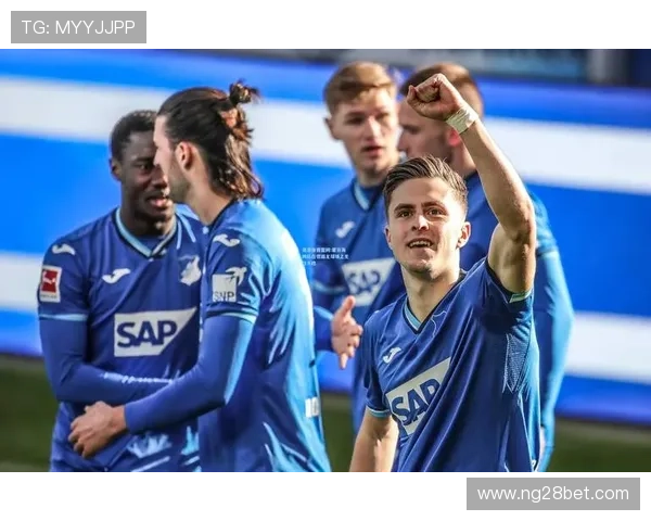 霍芬海姆4-2-2-2阵型的高位逼抢见效