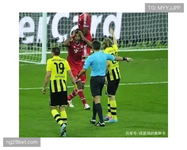 比赛结束：多特蒙德2-2战平拜仁慕尼黑，两队各取一分